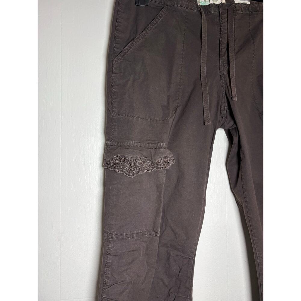 Old Navy Millennial Women's Low Rise 8 Regular Eyelet Trim Bootcut Cargo Pants - Picture 2 of 7